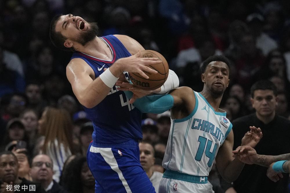 充满了信任 充满了信任